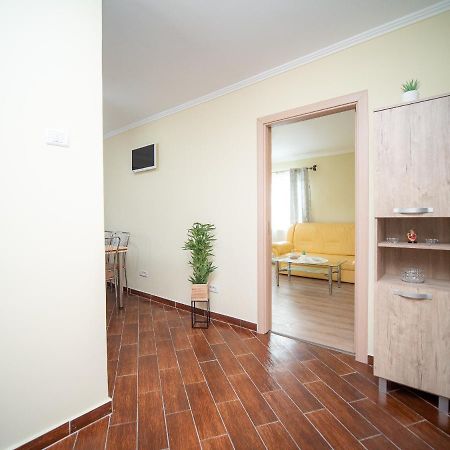 L&R Modern Apartment Otelu Rosu 외부 사진